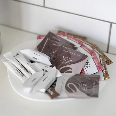 Stylish Near Hala Arena By Renters ポズナン