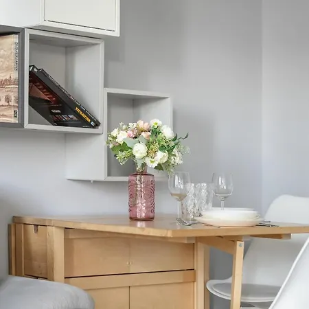 Stylish Near Hala Arena By Renters *