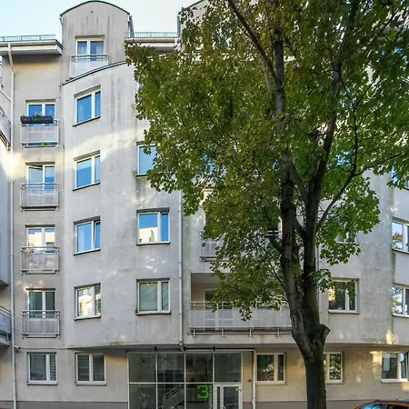 Stylish Near Hala Arena By Renters